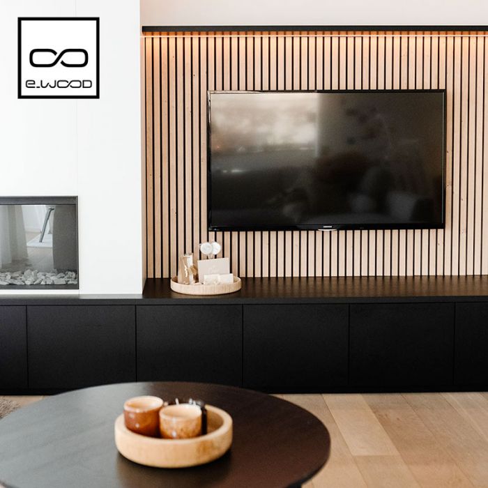 Revêtement adhésif pour meuble avec un aspect bois lamelle claire